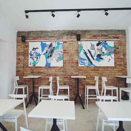Street Food Possonium Apartments Bratislava Exterior foto